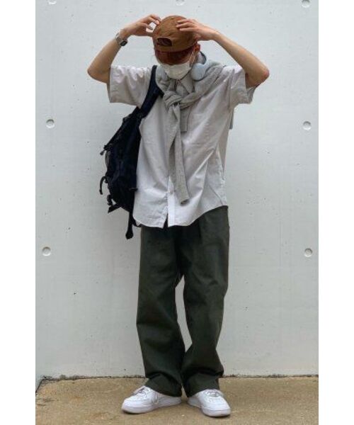DECET(デケト)の「Dawn 2Pleats Wide Pants DCPT007Khaki(デニムパンツ・レディース・その他・34/32/30/26/28)」の14枚目の写真