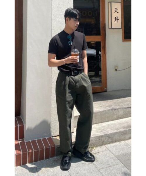 DECET(デケト)の「Dawn 2Pleats Wide Pants DCPT007Khaki(デニムパンツ・レディース・その他・34/32/30/26/28)」の19枚目の写真