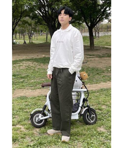 DECET(デケト)の「Dawn 2Pleats Wide Pants DCPT007Khaki(デニムパンツ・レディース・その他・34/32/30/26/28)」の21枚目の写真