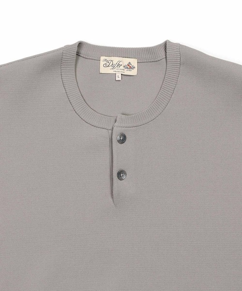 The DUFFER of ST.GEORGE（ザダファーオブセントジョージ）の「WASHABLE HENLEY NECK KNIT：自宅で洗える ウォッシャブル ヘンリーネックニット（ニット/セーター・メンズ・ライトグレー/アッシュグレー/ブラック・MEDIUM/LARGE/X-LARGE）」の8枚目の写真