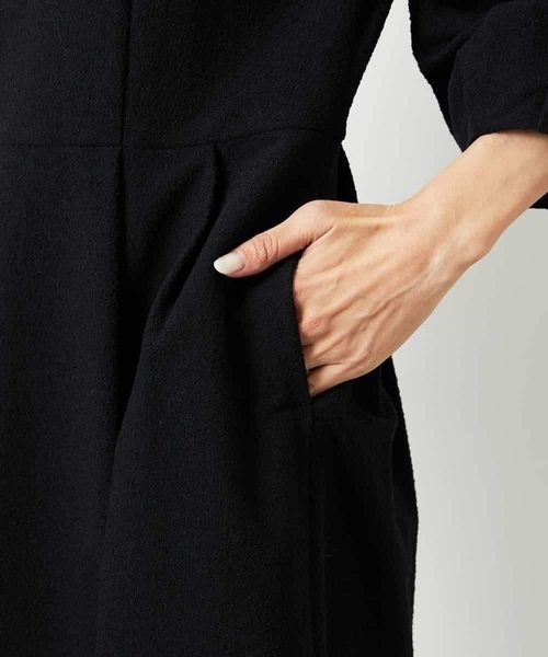 MICHEL KLEIN（ミッシェル・クラン）の「［オケージョン/セレモニー］スリーブコンシャスワンピース（ワンピース・レディース・ネイビー/ブラック・38）」の8枚目の写真