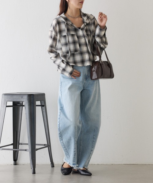 COLONY 2139(コロニートゥーワンスリーナイン)の「チェックフードショートシャツ(シャツ/ブラウス・レディース・オフホワイト/グリーン/ブラック・FREE)」の19枚目の写真