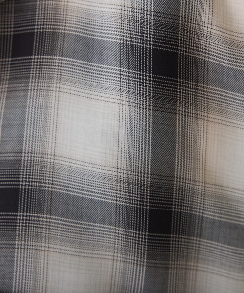 COLONY 2139(コロニートゥーワンスリーナイン)の「チェックフードショートシャツ(シャツ/ブラウス・レディース・オフホワイト/グリーン/ブラック・FREE)」の17枚目の写真