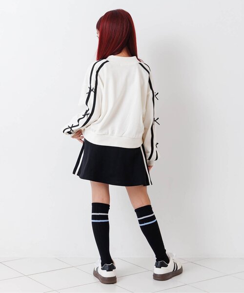 algy(アルジー)の「りぼんラインジャージセットアップ(セットアップ・キッズ・アイボリー/ブラック・160/150/140/130)」の5枚目の写真