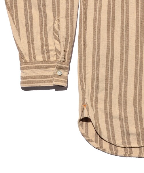 BEAMS PLUS(ビームスプラス)の「Band Pullover Indian Oxford Stripe(シャツ/ブラウス・メンズ・ベージュ/ブラウン・LARGE/MEDIUM/SMALL/X-LARGE)」の6枚目の写真