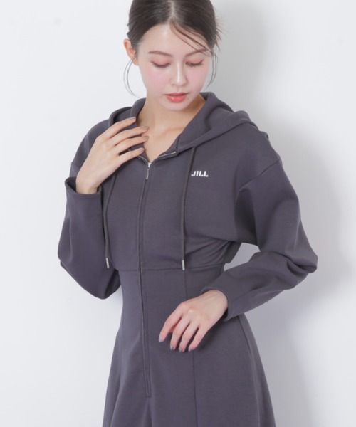 JILL by JILL STUART（ジルバイジルスチュアート）の「【WEB限定再入荷】ダイバーフーディーロングワンピース（ワンピース・レディース・ベージュ/グレー/ピンク・FREE）」の15枚目の写真