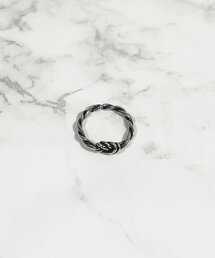 ONE ENOUGH（ワン イナフ）の「Knot Ring（リング）」