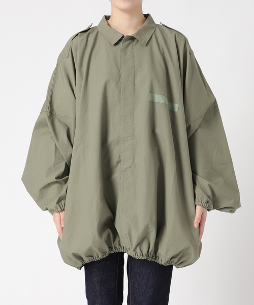 journal standard L'essage（ジャーナルスタンダードレサージュ）の「《追加》別注【ILL ONE EIGHTY/イル ワンエイティ】SLEEPING SMOCK：ブルゾン（その他アウター・レディース・カーキ/ブラック・FREE）」の13枚目の写真