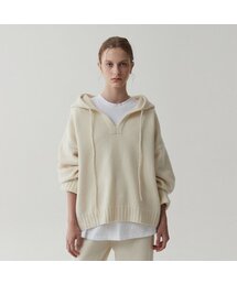 ルーズフードウールプルオーバー-クリーム