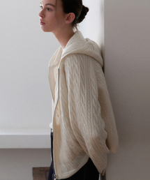 ATMORE（アットモア）の「ノア ウールケーブルジップアップカーディガン (クリーム)（カーディガン/ボレロ）」