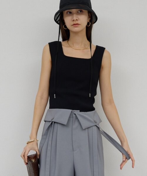 GALLARDAGALANTE(ガリャルダガランテ)の「スクエアネックタンク(ニット/セーター・レディース・ホワイト/ブラック/オレンジ・FREE)」の3枚目の写真