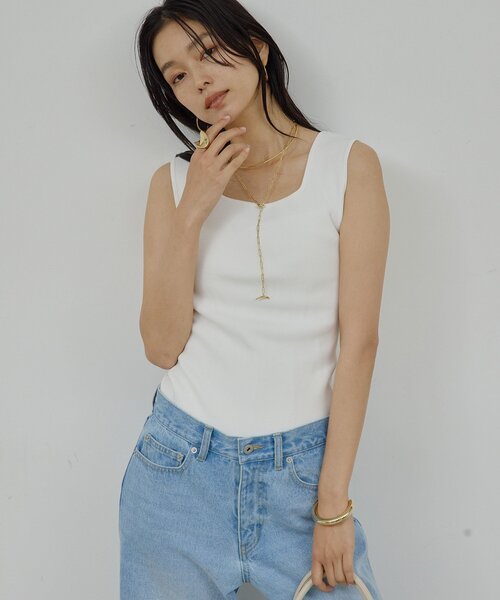 GALLARDAGALANTE(ガリャルダガランテ)の「スクエアネックタンク(ニット/セーター・レディース・ホワイト/ブラック/オレンジ・FREE)」の4枚目の写真