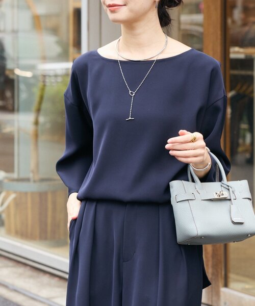 RIVE DROITE（リヴドロワ）の「【セットアップ対応可】ダブルサテンハーフスリーブブラウス（シャツ/ブラウス・レディース・ベージュ/ネイビー・FREE）」の2枚目の写真