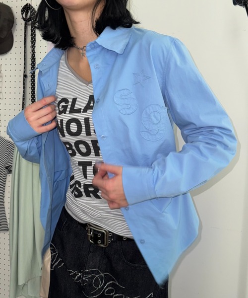 SHAGGIE(シャギー)の「チキンボーンカットオフシャツ(シャツ/ブラウス・レディース・ホワイト/イエロー/ブルー・FREE)」の18枚目の写真