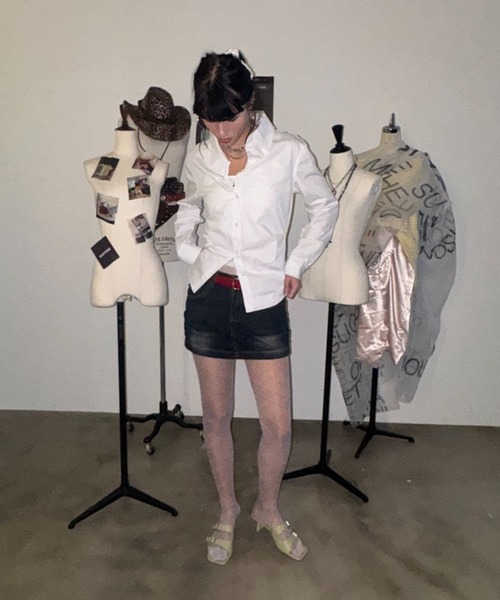 SHAGGIE(シャギー)の「チキンボーンカットオフシャツ(シャツ/ブラウス・レディース・ホワイト/イエロー/ブルー・FREE)」の9枚目の写真