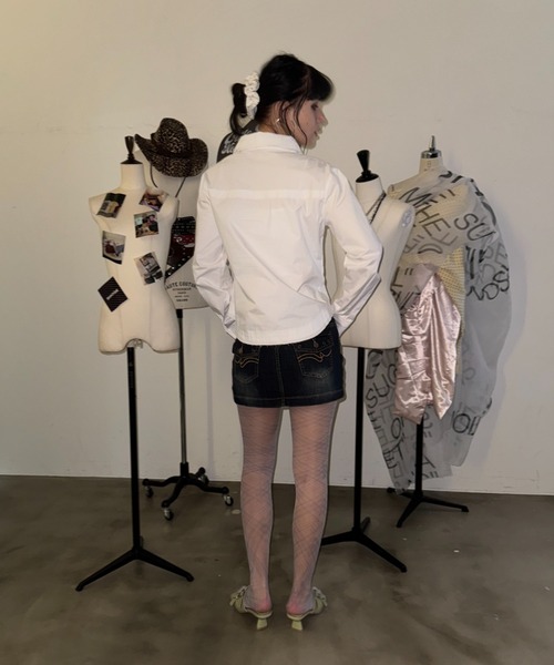 SHAGGIE(シャギー)の「チキンボーンカットオフシャツ(シャツ/ブラウス・レディース・ホワイト/イエロー/ブルー・FREE)」の10枚目の写真