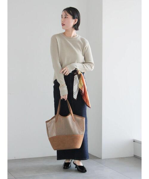 Te chichi(テチチ)の「幾何柄シルクスカーフ(ネックレス・レディース・ベージュ/イエロー/ブルー・F)」の5枚目の写真