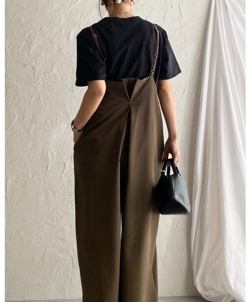 She's Closet(シーズクローゼット)の「ハイウエストサスペンダー ワイド キャミサロペットパンツ(サロペット/オーバーオール・レディース・ベージュ/カーキブラウン/ブラック・FREE)」の10枚目の写真