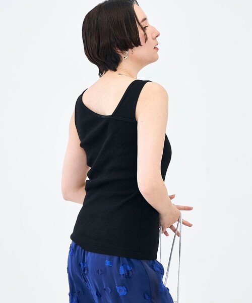 NOLLEY’S（ノーリーズ）の「ウォッシャブルプレミアムテレコアシメ2WAYタンク（タンクトップ・レディース・ブラック/ブラウン/ホワイト・FREE）」の2枚目の写真