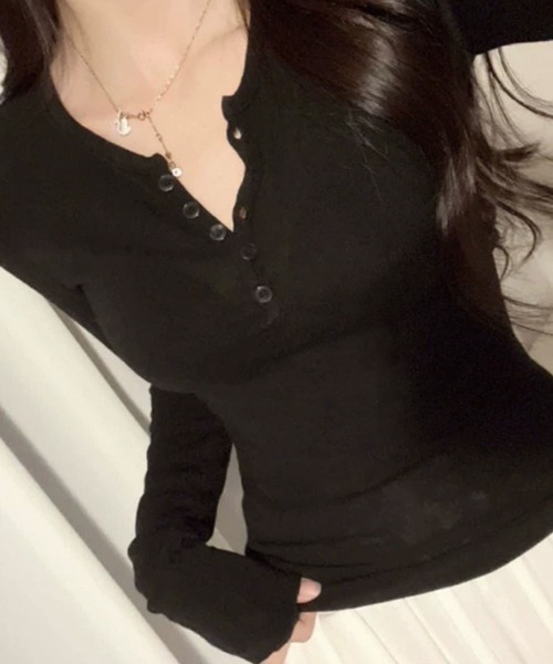 GLAMOROUS JANE(グラマラスジェーン)の「ヘンリーネックロンT(Tシャツ/カットソー・レディース・グレー/チャコールグレー/ブラック/ホワイト・FREE)」の3枚目の写真