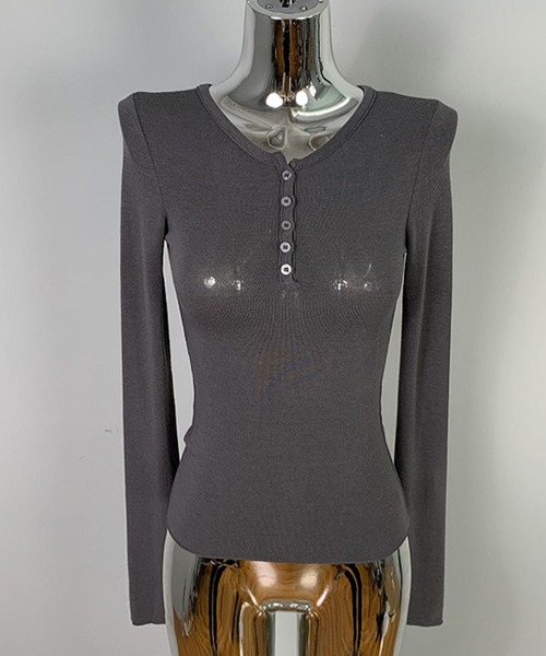 GLAMOROUS JANE(グラマラスジェーン)の「ヘンリーネックロンT(Tシャツ/カットソー・レディース・グレー/チャコールグレー/ブラック/ホワイト・FREE)」の5枚目の写真