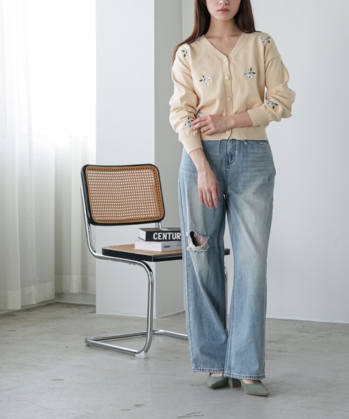 mili an deni(ミリアンデニ)の「花柄刺繍カーディガン(カーディガン/ボレロ・レディース・ブラック/ベージュ/オフホワイト・M)」の10枚目の写真