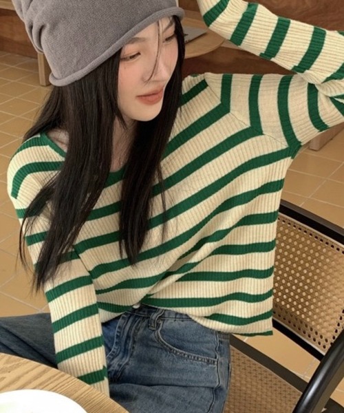 SHOUYO(ショウヨウ)の「Vネック 配色ボーダー 長袖リブニット(Tシャツ/カットソー・レディース・グリーン/ブルー/ブラック・M)」の10枚目の写真