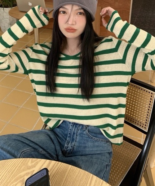 SHOUYO(ショウヨウ)の「Vネック 配色ボーダー 長袖リブニット(Tシャツ/カットソー・レディース・グリーン/ブルー/ブラック・M)」の11枚目の写真