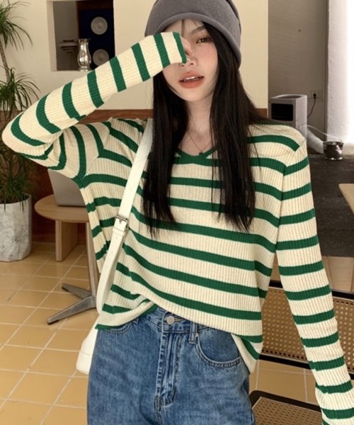 SHOUYO(ショウヨウ)の「Vネック 配色ボーダー 長袖リブニット(Tシャツ/カットソー・レディース・グリーン/ブルー/ブラック・M)」の12枚目の写真