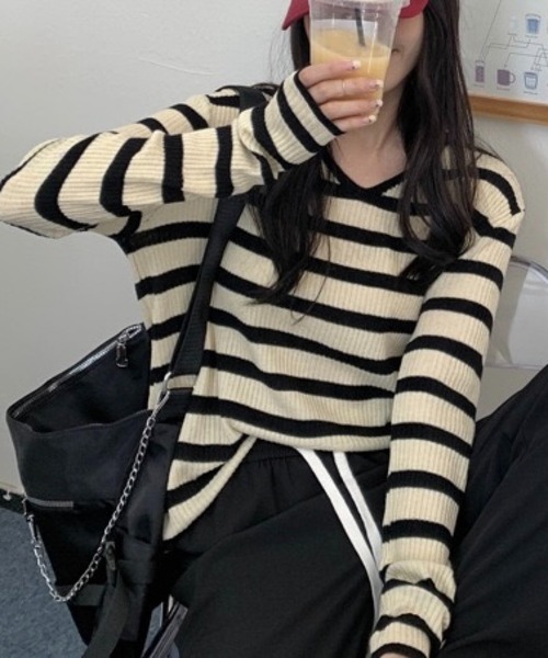 SHOUYO(ショウヨウ)の「Vネック 配色ボーダー 長袖リブニット(Tシャツ/カットソー・レディース・グリーン/ブルー/ブラック・M)」の15枚目の写真