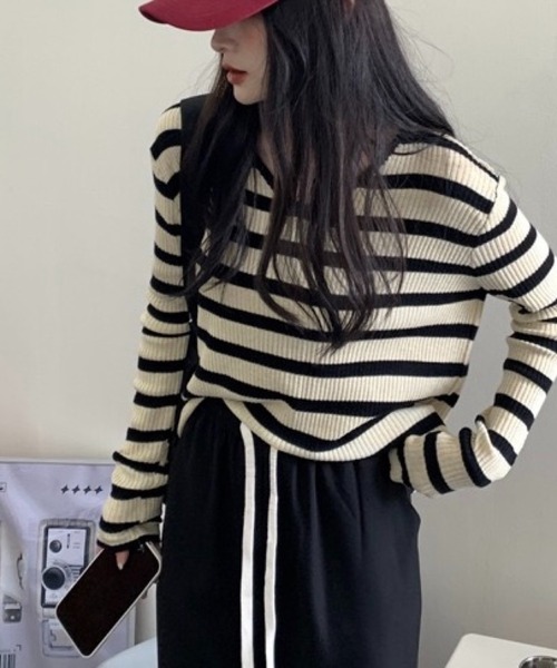 SHOUYO(ショウヨウ)の「Vネック 配色ボーダー 長袖リブニット(Tシャツ/カットソー・レディース・グリーン/ブルー/ブラック・M)」の16枚目の写真