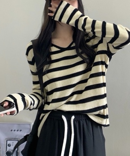 SHOUYO(ショウヨウ)の「Vネック 配色ボーダー 長袖リブニット(Tシャツ/カットソー・レディース・グリーン/ブルー/ブラック・M)」の17枚目の写真