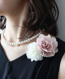 Three Four Time（スリーフォータイム）の「バイカラーパールコサージュ（ブローチ/コサージュ）」