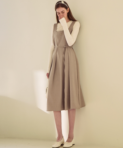 SLOWLOLLI（スローローリ）の「Minimal square dress_3 Colors（ワンピース・レディース・ブラック/グレー/Beige・FREE）」の4枚目の写真