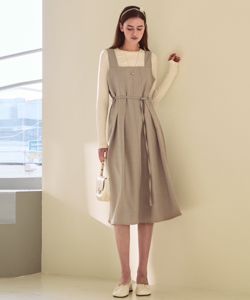 SLOWLOLLI（スローローリ）の「Minimal square dress_3 Colors（ワンピース・レディース・ブラック/グレー/Beige・FREE）」の5枚目の写真