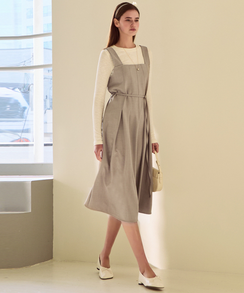 SLOWLOLLI（スローローリ）の「Minimal square dress_3 Colors（ワンピース・レディース・ブラック/グレー/Beige・FREE）」の6枚目の写真