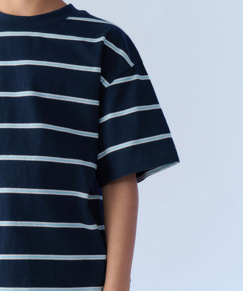 MUSINSA STANDARD KIDS（ムシンサスタンダードキッズ）の「マルチストライプクルーネックTシャツ2 [ネイビー]（Tシャツ/カットソー・レディース・その他・100/110/120/130/140/150/160）」の5枚目の写真