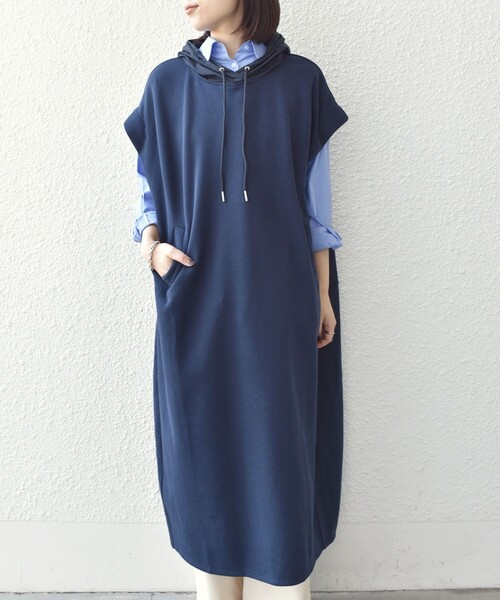 SHIPS Colors(シップス カラーズ)の「SHIPS Colors:〈手洗い可能〉異素材 フーディー ワンピース◇(ワンピース・レディース・ライトブルー/ベージュ/ネイビー・ONE SIZE)」の12枚目の写真