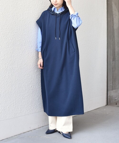 SHIPS Colors(シップス カラーズ)の「SHIPS Colors:〈手洗い可能〉異素材 フーディー ワンピース◇(ワンピース・レディース・ライトブルー/ベージュ/ネイビー・ONE SIZE)」の6枚目の写真