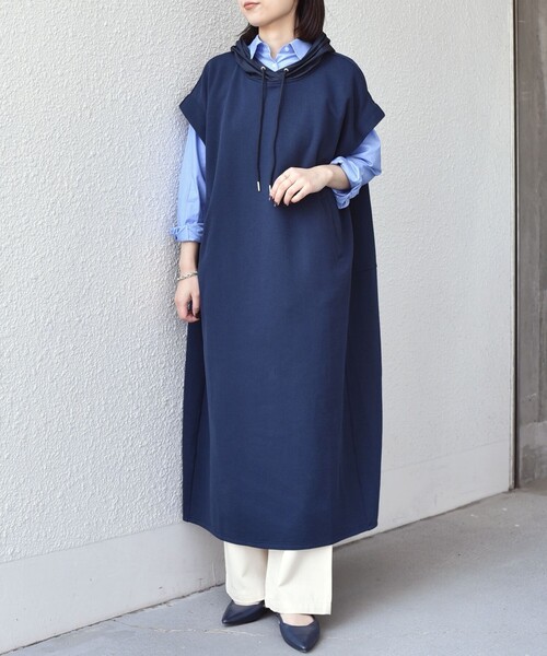 SHIPS Colors(シップス カラーズ)の「SHIPS Colors:〈手洗い可能〉異素材 フーディー ワンピース◇(ワンピース・レディース・ライトブルー/ベージュ/ネイビー・ONE SIZE)」の5枚目の写真