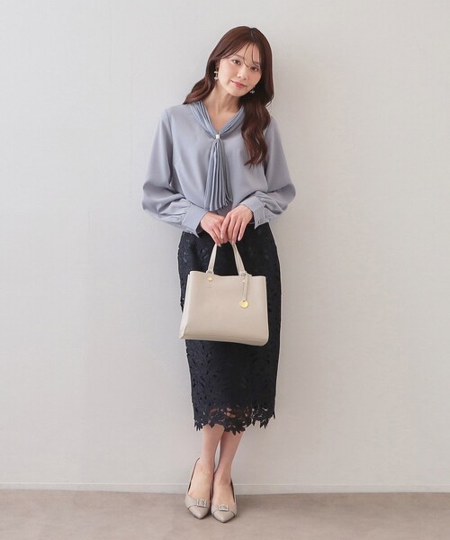 index（インデックス）の「2WAYカシメデザインミドルトート（トートバッグ・レディース・ブラック/ベージュ/サックスブルー系4・00）」の5枚目の写真