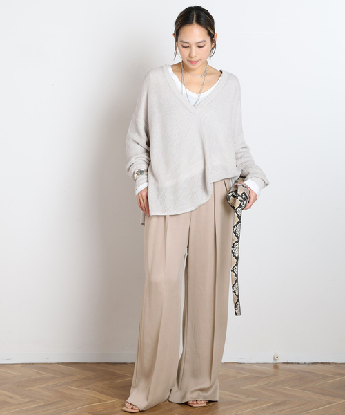 AP STUDIO(エーピーストゥディオ)の「リネンVネックニット(ニット/セーター・レディース・アイボリー/ブラック・FREE)」の6枚目の写真