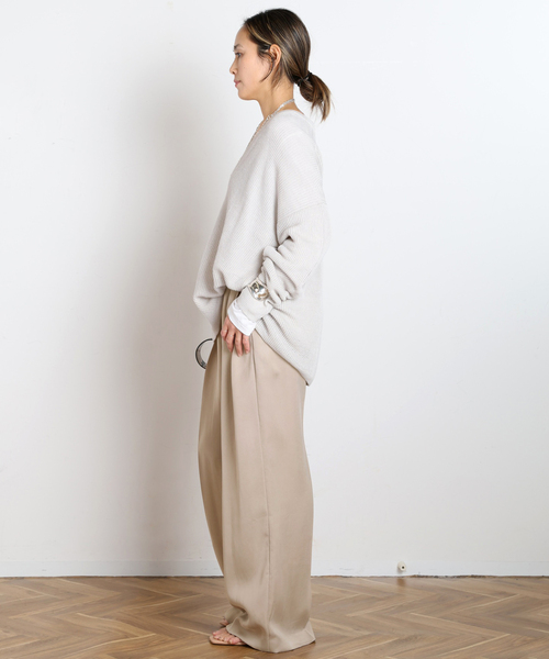 AP STUDIO(エーピーストゥディオ)の「リネンVネックニット(ニット/セーター・レディース・アイボリー/ブラック・FREE)」の7枚目の写真