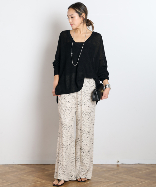 AP STUDIO(エーピーストゥディオ)の「リネンVネックニット(ニット/セーター・レディース・アイボリー/ブラック・FREE)」の11枚目の写真