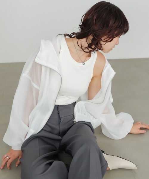 Bab(バブ)の「【再販決定!】フード付きボリュームマウンテンパーカー(パーカー・レディース・グレイッシュベージュ/ブラック/アイボリー・FREE)」の4枚目の写真