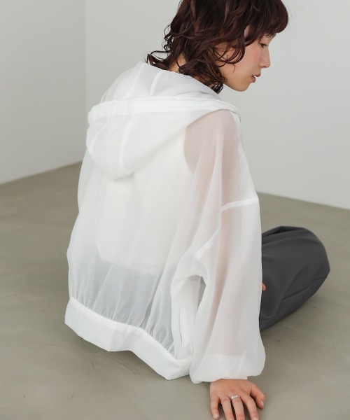 Bab(バブ)の「【再販決定!】フード付きボリュームマウンテンパーカー(パーカー・レディース・グレイッシュベージュ/ブラック/アイボリー・FREE)」の7枚目の写真