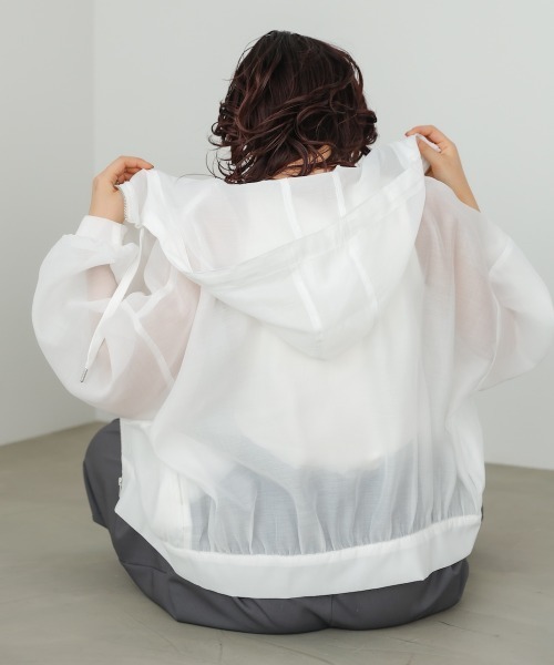 Bab(バブ)の「【再販決定!】フード付きボリュームマウンテンパーカー(パーカー・レディース・グレイッシュベージュ/ブラック/アイボリー・FREE)」の9枚目の写真