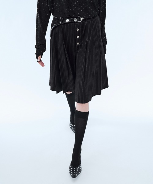 seyto(セイト)の「Lame stripe pleats half pants / ラメストライププリーツハーフパンツ(その他パンツ・メンズ・グレー/ブラック・3/2/1)」の10枚目の写真