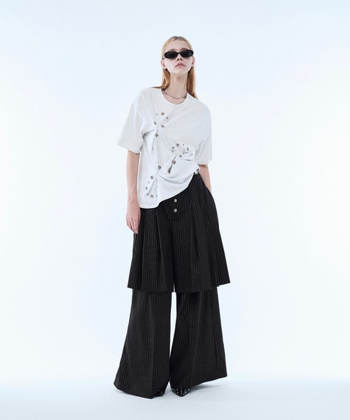 seyto(セイト)の「Lame stripe pleats half pants / ラメストライププリーツハーフパンツ(その他パンツ・メンズ・グレー/ブラック・3/2/1)」の12枚目の写真
