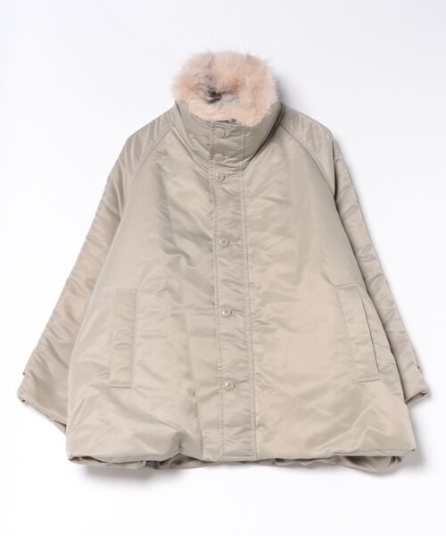 upperhights（アッパーハイツ）の「【upper hights】THE U-BENCH MID/ザ・ユー・ベンチ・ミッド ファー衿付き 中綿ジャケット（ダウンジャケット/コート・レディース・グレイッシュベージュ/ブラック・M/S）」の5枚目の写真